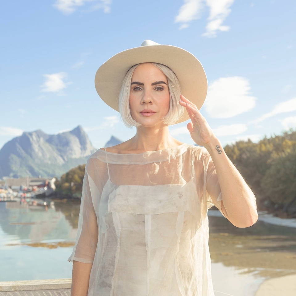 Artist photo of Ina Wroldsen